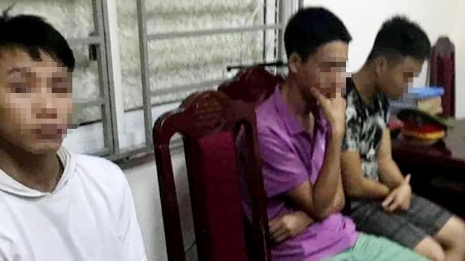 Vụ đốt pháo sáng tại SVĐ Hàng Đẫy: Triệu tập, điều tra nhiều đối tượng