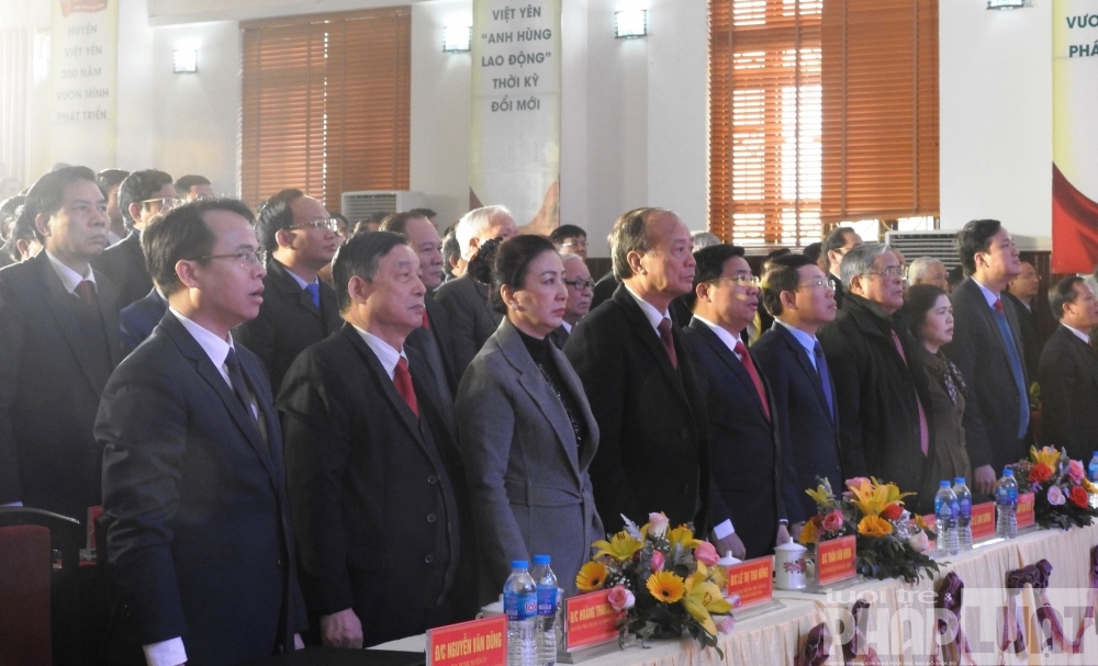 Huyện Việt Yên đón nhận danh hiệu Anh hùng Lao động thời kỳ đổi mới