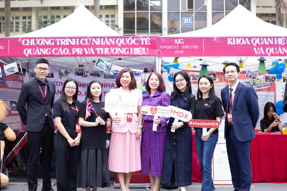 Sôi động AJC Open Day – Job Fair 2025: "Phá thạch khai hoa"