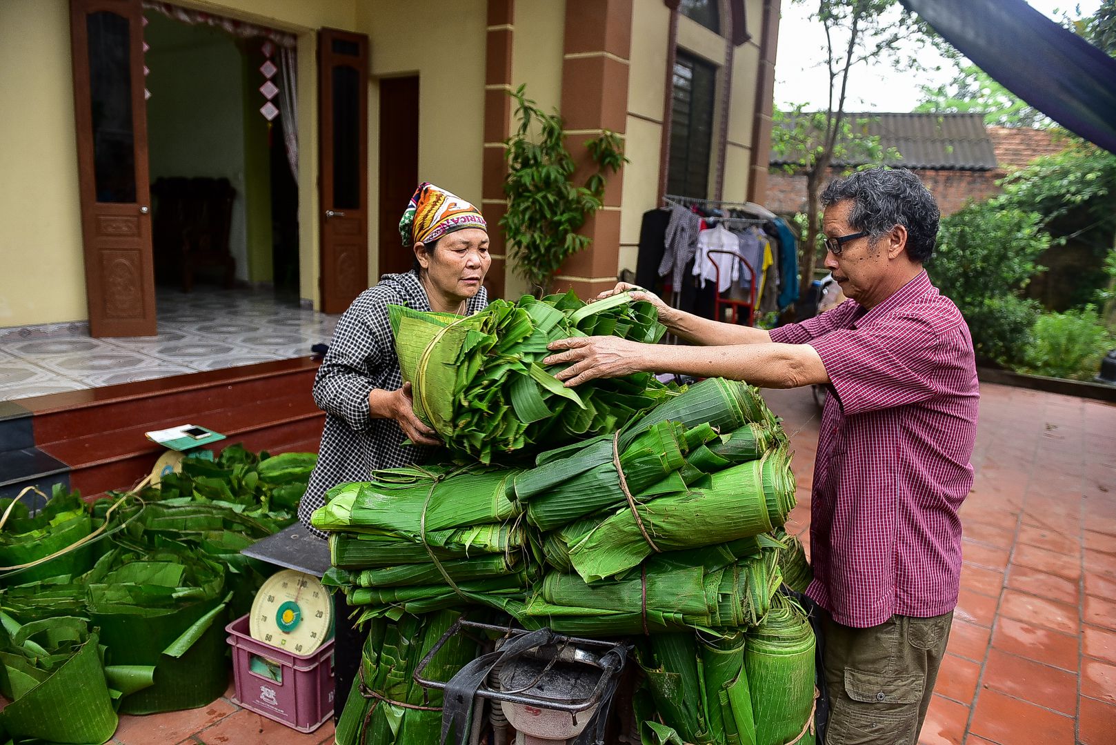 nguoi phu nu hon 35 nam hai la chuoi muu sinh o ha noi