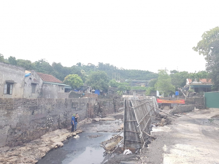 Thực hư chuyện than Cọc Sáu xây bờ kè bịt “lỗ kiếm cơm” của người dân 