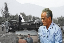 Người cha già thất thần ngóng đợi Đại úy phi công hi sinh về với đất mẹ