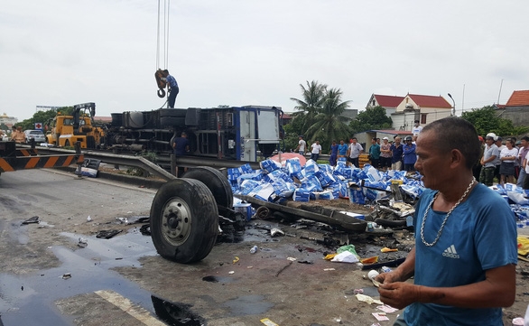 Audio Pháp luật ngày 27/7: Phê chuẩn quyết định khởi tố bị can, tạm giam với tài xế gây tai nạn thảm khốc ở Hải Dương