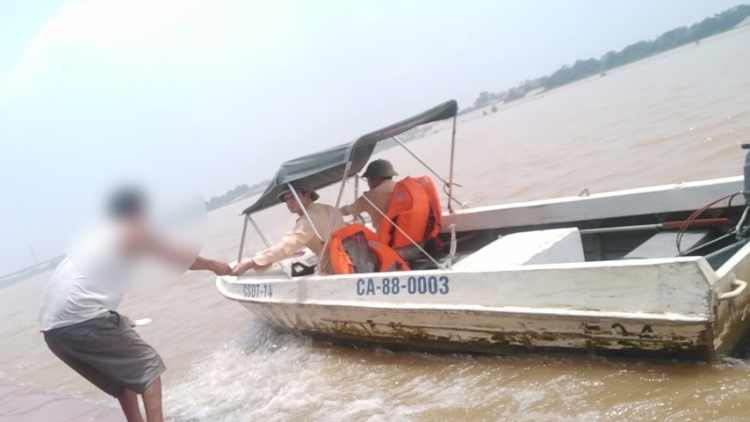 “Sóng ngầm” trên sông Lô - Bài 2: Những cuốn sổ "lạ"