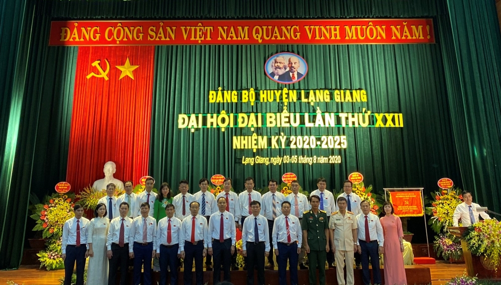 bac giang dai hoi dai bieu dang bo huyen lang giang thanh cong ruc ro