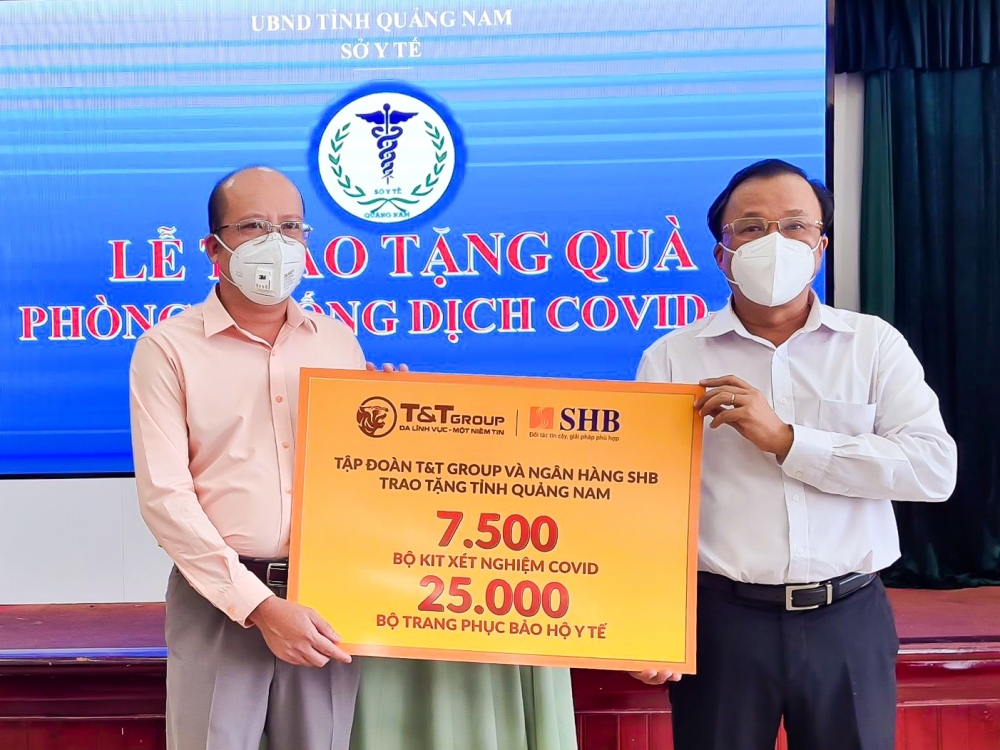 “Bầu Hiển” tiếp tục ủng hộ hàng nghìn kit xét nghiệm cho Quảng Nam chống dịch