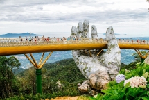 Đà Nẵng: Bà nà Hills cùng kiến trúc thu hút hàng triệu khách du lịch