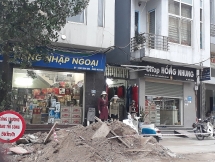 Đến bao giờ "thủ phủ" hàng xách tay mới hết mập mờ về nguồn gốc xuất xứ?