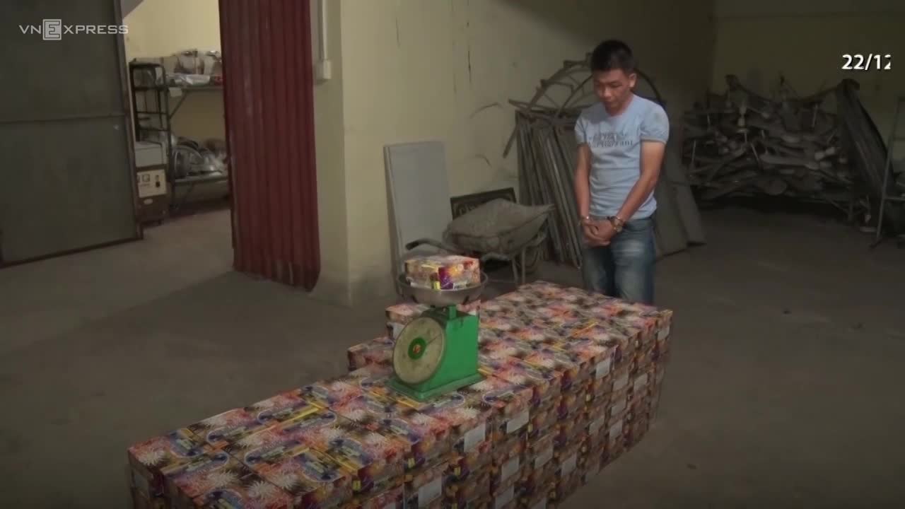 Hơn 350 kg pháo trị giá 150 triệu trong nhà kho bị bắt giữ
