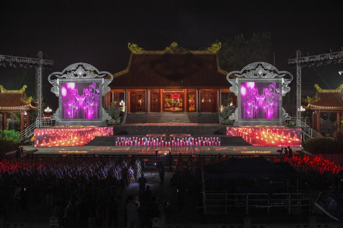 Lễ tưởng niệm 60 liệt sĩ là thanh niên xung phong hi sinh trong đêm Noel