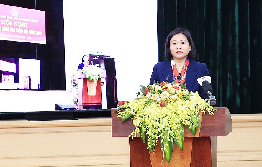 Phó Bí thư Thường trực Thành ủy Hà Nội Nguyễn Thị Tuyến phát biểu tại hội nghị.