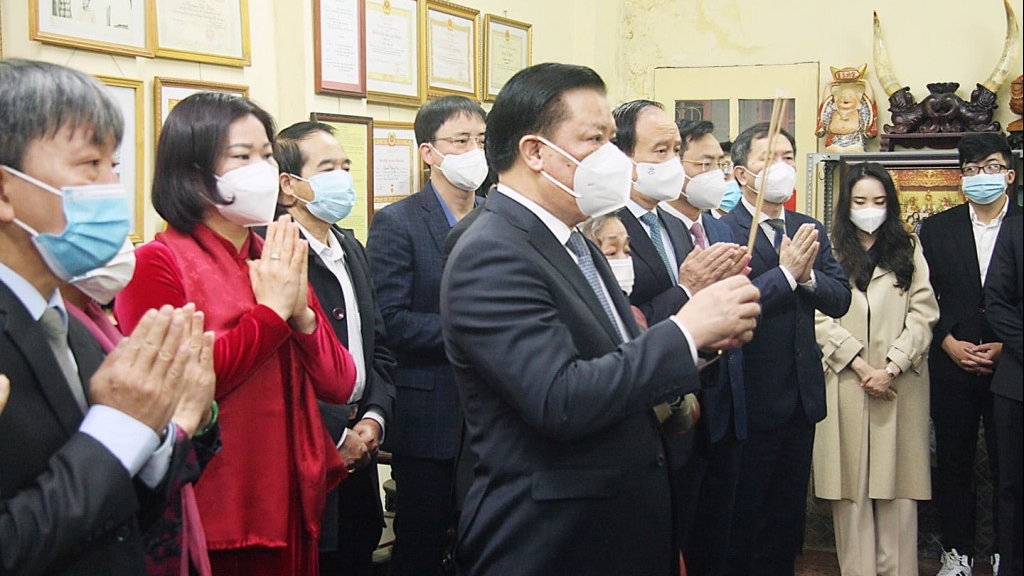 Lãnh đạo TP Hà Nội dâng hương kỷ niệm 120 năm Ngày sinh đồng chí Nguyễn Phong Sắc