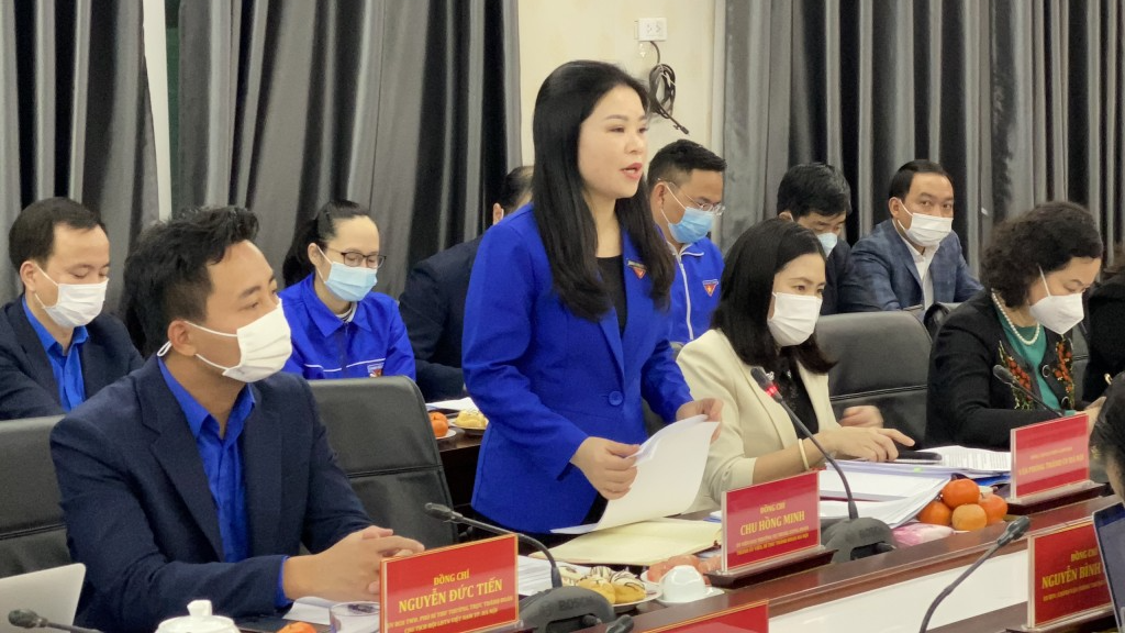 Ủy viên Ban Thường vụ, Thành ủy viên, Bí thư Thành đoàn Hà Nội Chu Hồng Minh báo cáo kết quả công tác Đoàn và chương trình công tác năm 2022