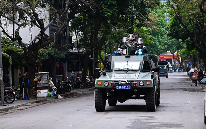 Công an TP Hà Nội tổ chức ra quân bảo vệ Tết Nguyên đán Quý Mão 2023 trên địa bàn thành phố. Trong ảnh, là các đơn vị nghiệp vụ cảnh sát giao thông, cảnh sát cơ động, cảnh sát PCCC và CNCH tổ chức diễu hành qua các tuyến phố