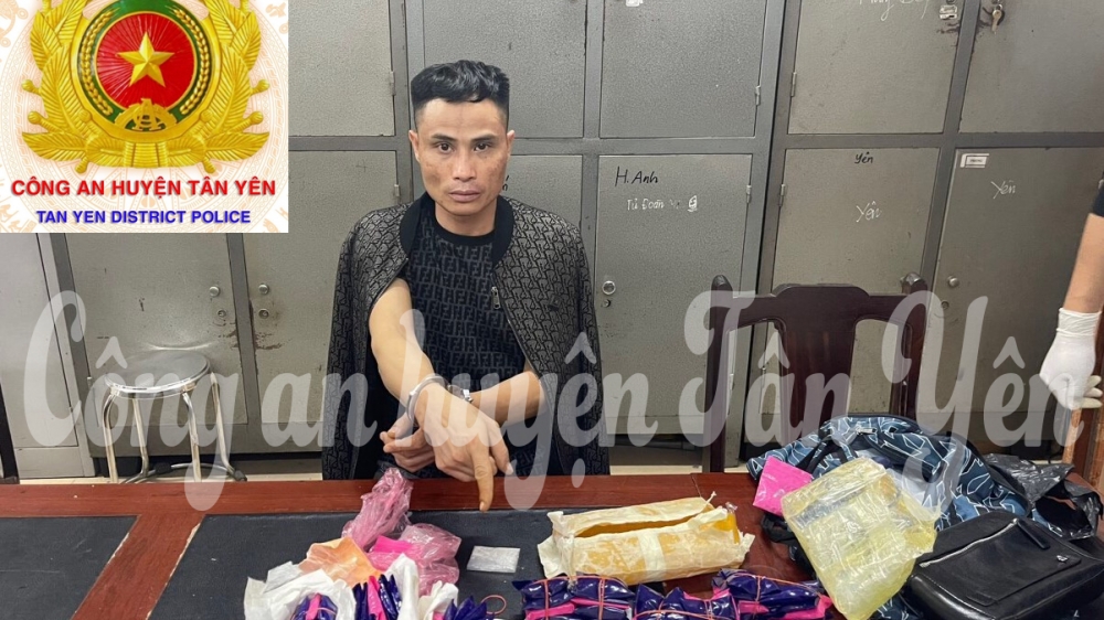 Bắc Giang: Bắt 5 đối tượng tàng trữ, mua bán trái phép trên 12.000 viên ma túy tổng hợp