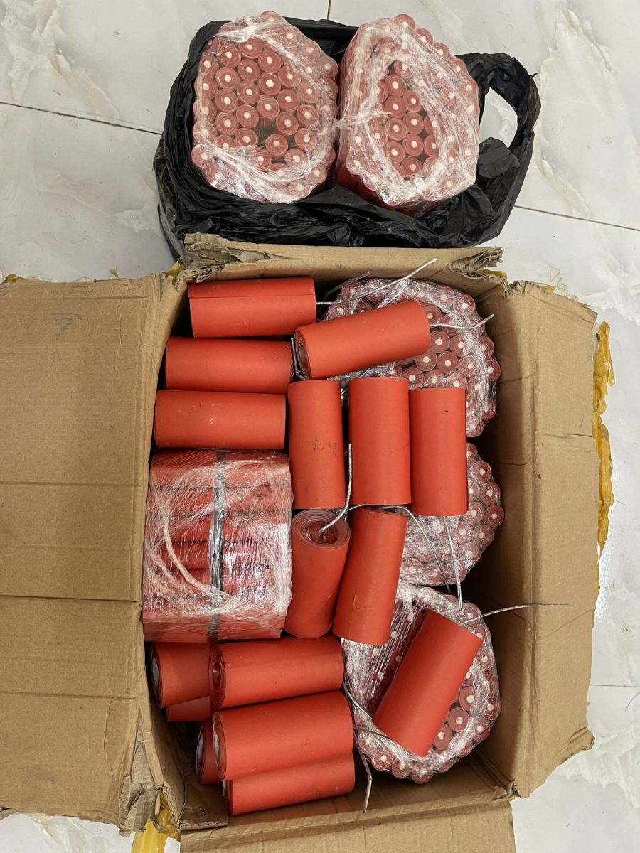 Bắc Ninh: Bắt giữ 2 đối tượng tàng trữ pháo nổ tự chế