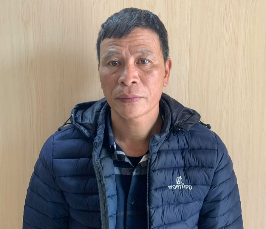 Bắc Ninh: Công an phường Tiền Phong tiếp nhận đối tượng ra tự thú về hành vi đánh bạc trên không gian mạng