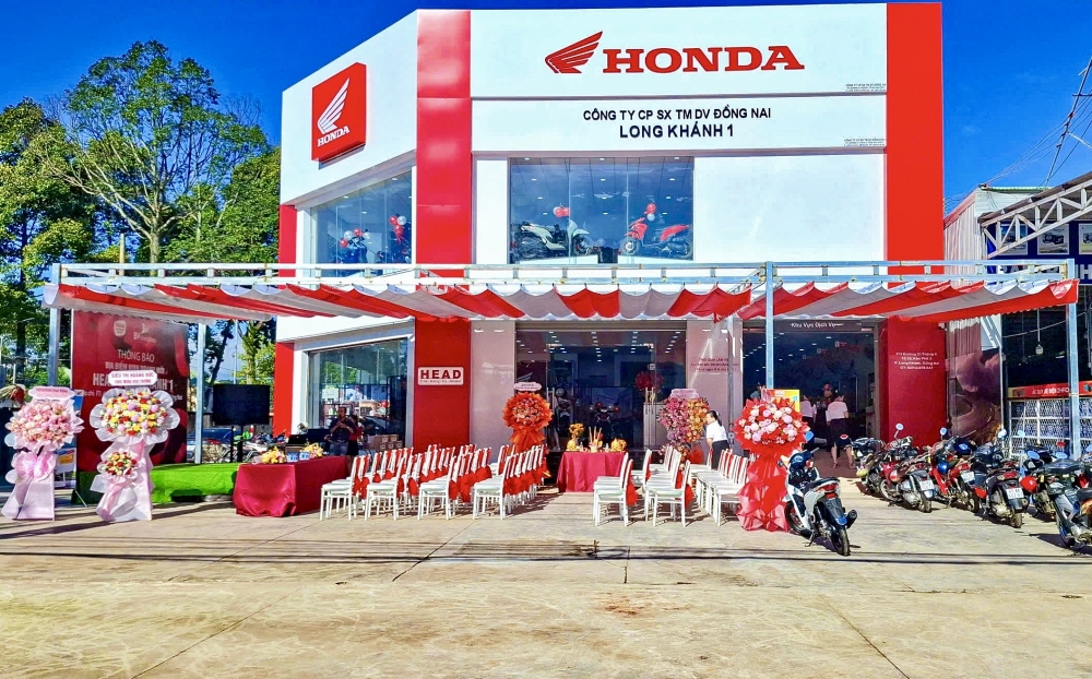 Năm 2025, BV Life khai trương cửa hàng Head Honda Long Khánh 1, cửa hàng được đầu tư cơ sở vật chất hiện đại mang đến nhiều trải nghiệm chất lượng cho khách hàng. Năm 2025, BV Life khai trương cửa hàng Head Honda Long Khánh 1, cửa hàng được đầu tư cơ sở vật chất hiện đại mang đến nhiều trải nghiệm chất lượng cho khách hàng.