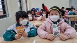 ha noi chua de xuat cho hoc sinh tu lop 1 den lop 6 cua 12 quan tro lai truong