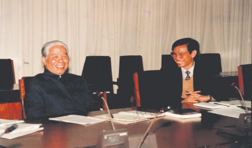 Nhen từng chồi biếc xanh lên cuộc đời Nhen từng chồi biếc xanh lên cuộc đời