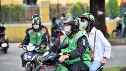 nguoi dan loay hoay trong con bao tang gia xang gas