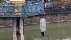 bac giang nguoi dan ong chet trong tu the treo co duoi tuong phat