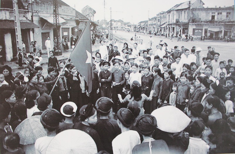 Phụ nữ Hà Nội đóng vai trò quan trọng trong lịch sử Thủ đô (Ảnh tư liệu)