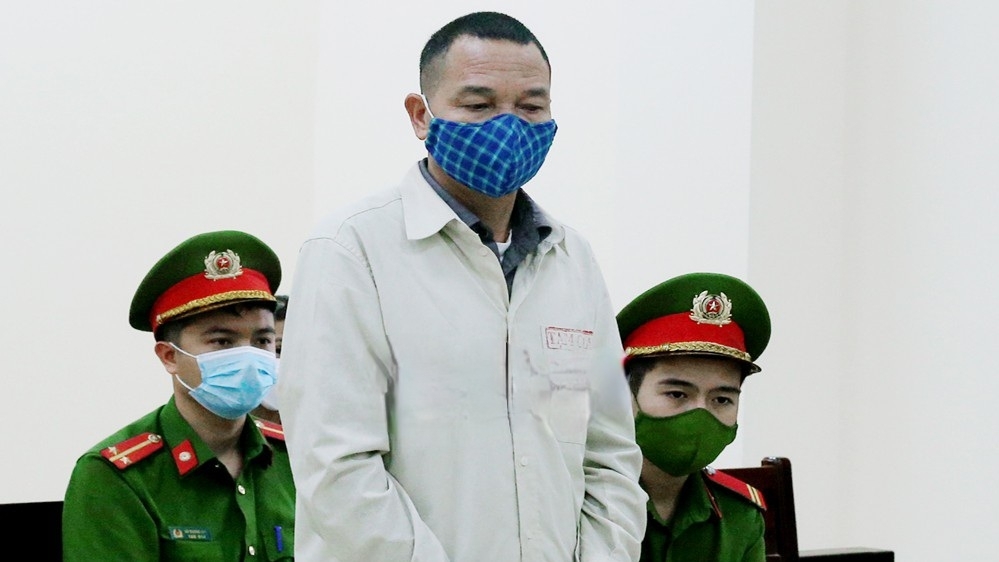 Bắc Giang: 7 năm tù cho kẻ nhiều lần giao cấu với cháu gái họ hàng dưới 16 tuổi