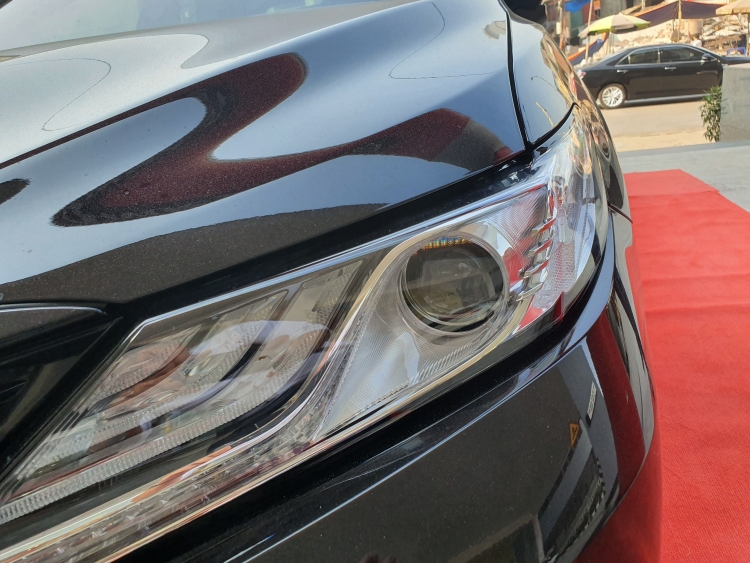 tan mat ngam camry 2019 trung bay tai dai ly toyota o ha noi