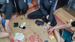 Bắc Giang: Bắt 4 đối tượng đánh bạc tại Lục Nam
