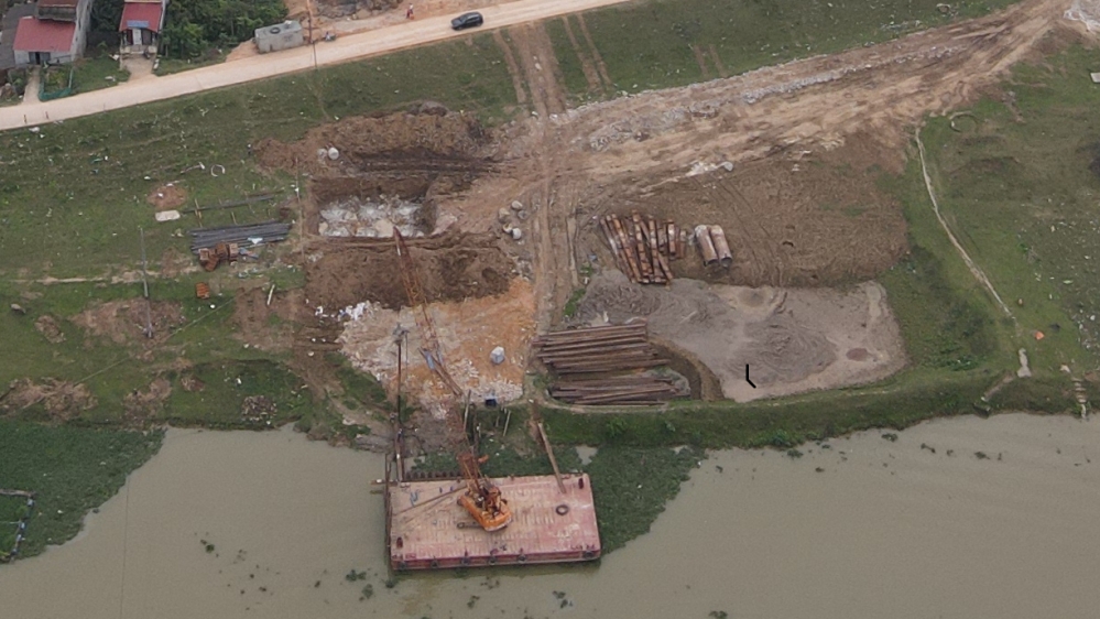 Dự án thi công cầu Hà Bắc 2 bị "tuýt còi"