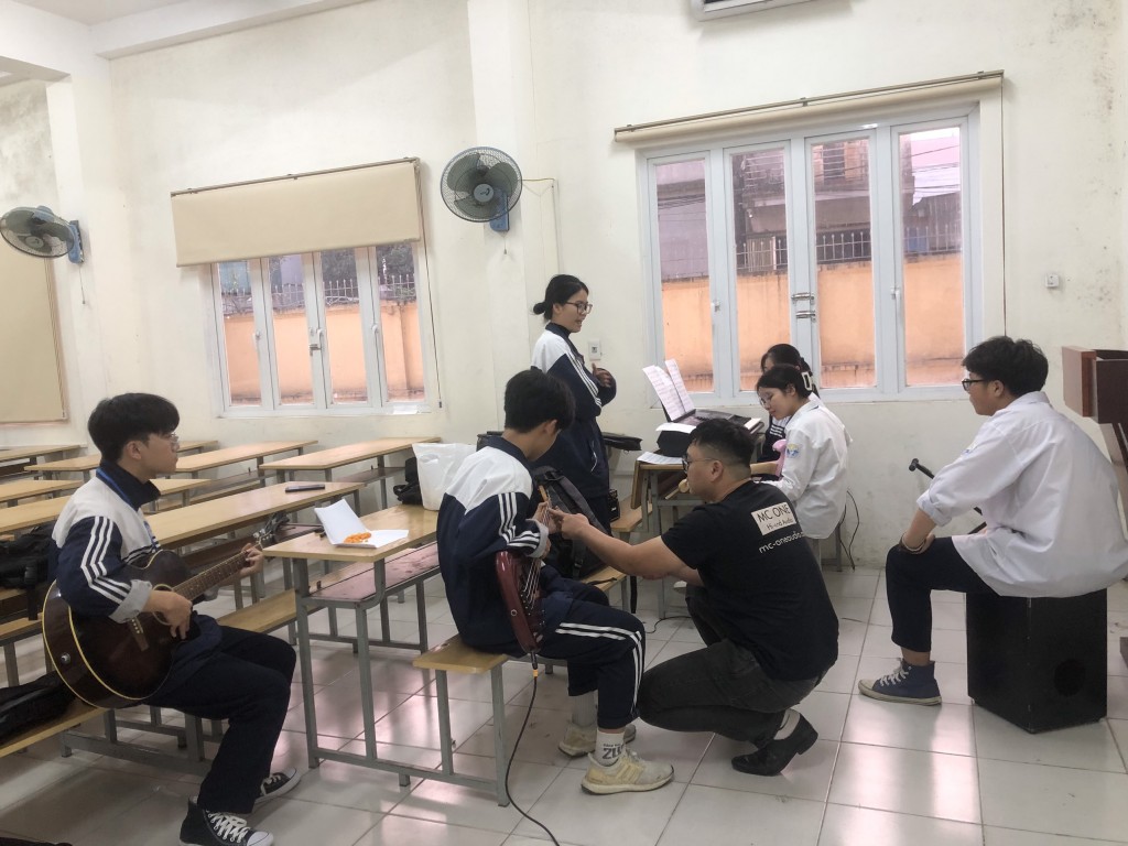 Nhà trường đầu tư bài bản, học sinh hăng say luyện tập