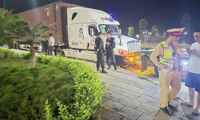 Bắc Giang: Phạt kịch khung tài xế xe container vi phạm nồng độ cồn