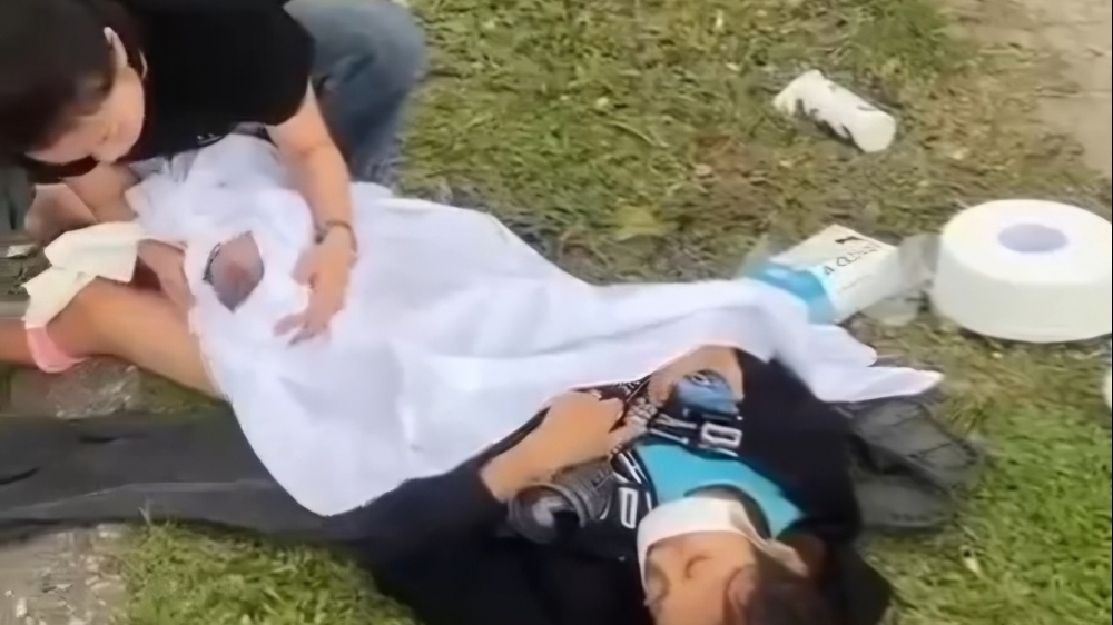 Bắc Giang: Người phụ nữ đi xin việc rồi chuyển dạ sinh con ngay tại vỉa hè