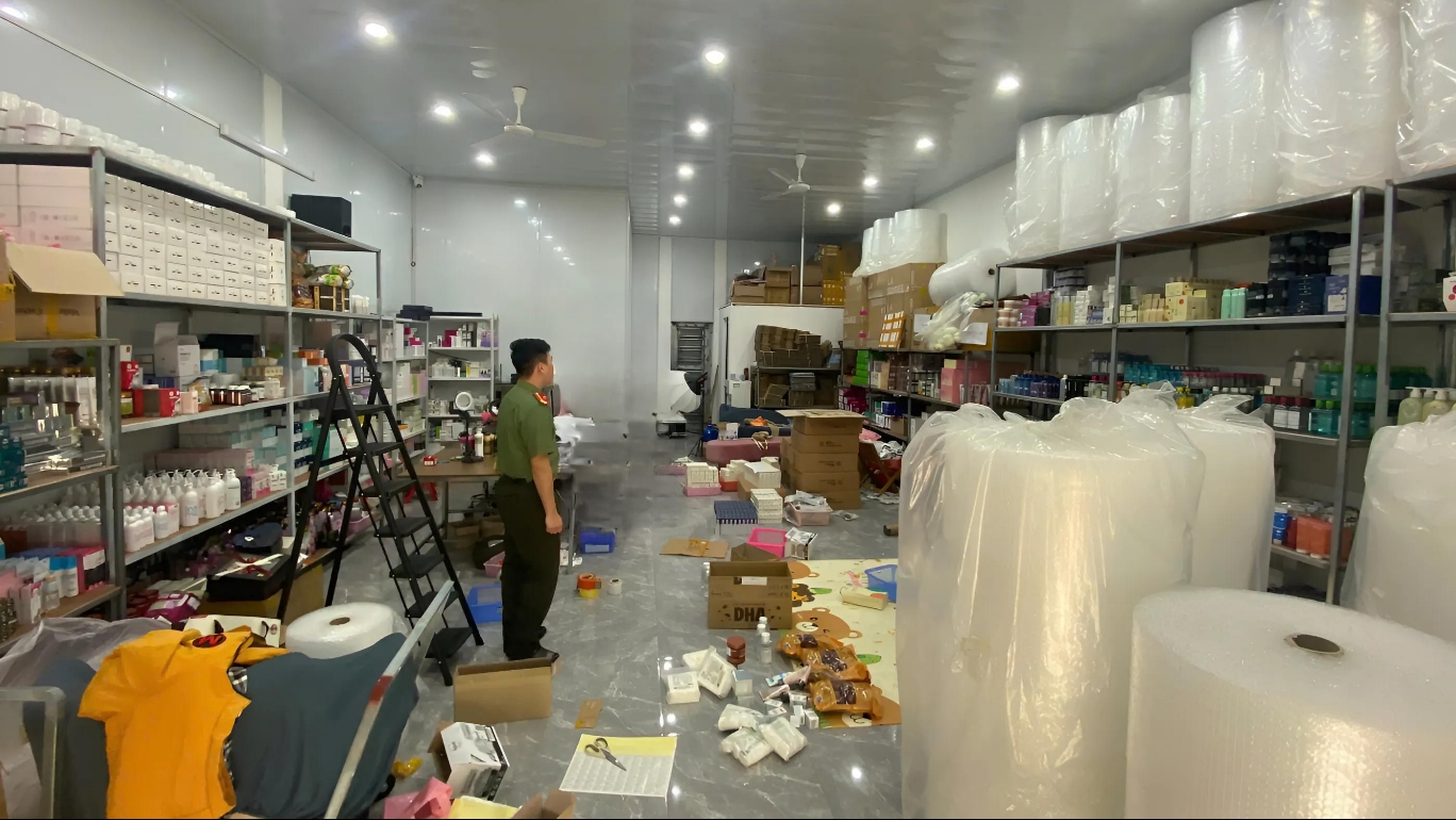 Phòng An ninh mạng Công an tỉnh Bắc Giang phát hiện 3 hộ kinh doanh hàng hóa vi phạm pháp luật