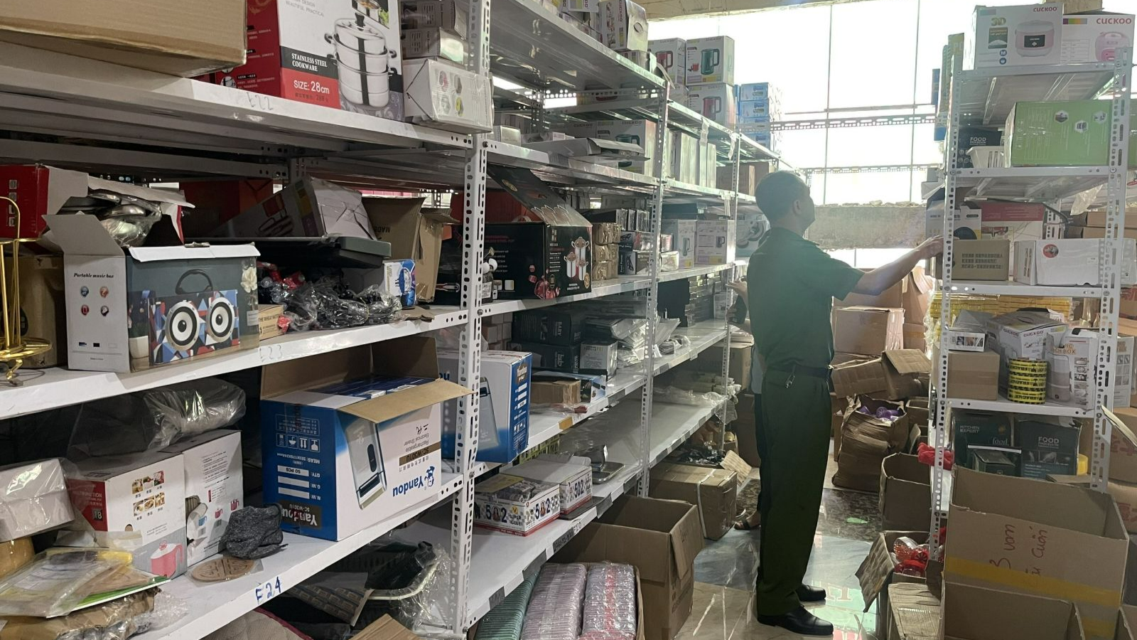 Bắc Giang: Phát hiện 6000 sản phẩm không rõ nguồn gốc xuất xứ