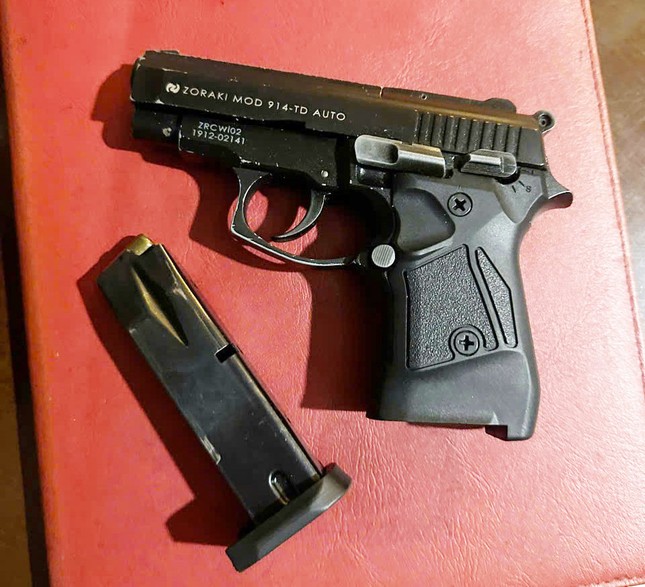 Bắc Giang: Con rể chủ quán karaoke rút súng bắn khách bị thương