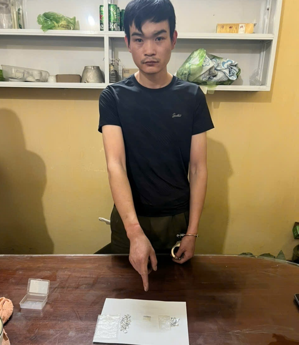 Bắt quả tang tài xế tại mỏ than Hà Tu có hành vi phạm pháp