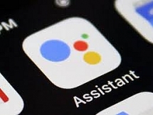 google assistant va co tro ly ao hai huoc