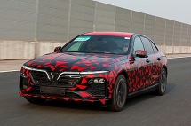 Xe VinFast chạy thử tại Việt Nam để kiểm tra điều hòa và độ bền