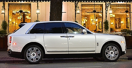 SUV siêu sang Rolls-Royce Cullinan đầu tiên về Việt Nam suv sieu sang rolls royce cullinan dau tien ve viet nam