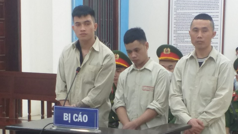 Bắc Giang: Tuyên phạt tổng cộng gần 50 năm tù đối với 3 bị cáo phạm tội về ma túy