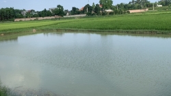 bac giang hai hoc sinh lop 8 duoi nuoc