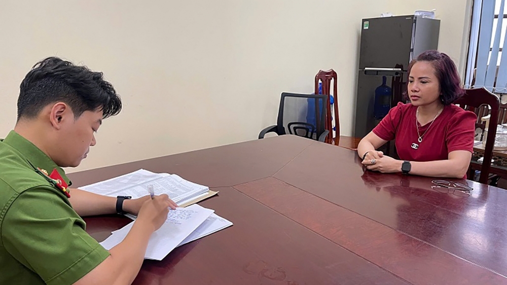 Hai chủ quán karaoke mua bán người dưới 16 tuổi bị bắt