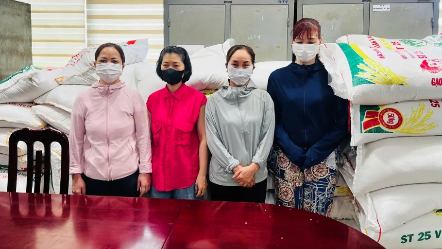 Khởi tố 4 đối tượng sản xuất, buôn bán gạo ST25 giả
