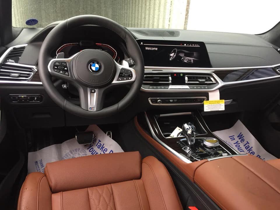 bmw x7 lien tiep ve viet nam them 1 phien ban mau noi that cuc chat