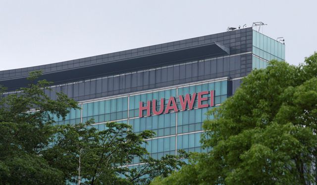 Mỹ tấn công “đầu rồng” Huawei, thủ phủ công nghệ Trung Quốc điêu đứng my tan cong dau rong huawei thu phu cong nghe trung quoc dieu dung