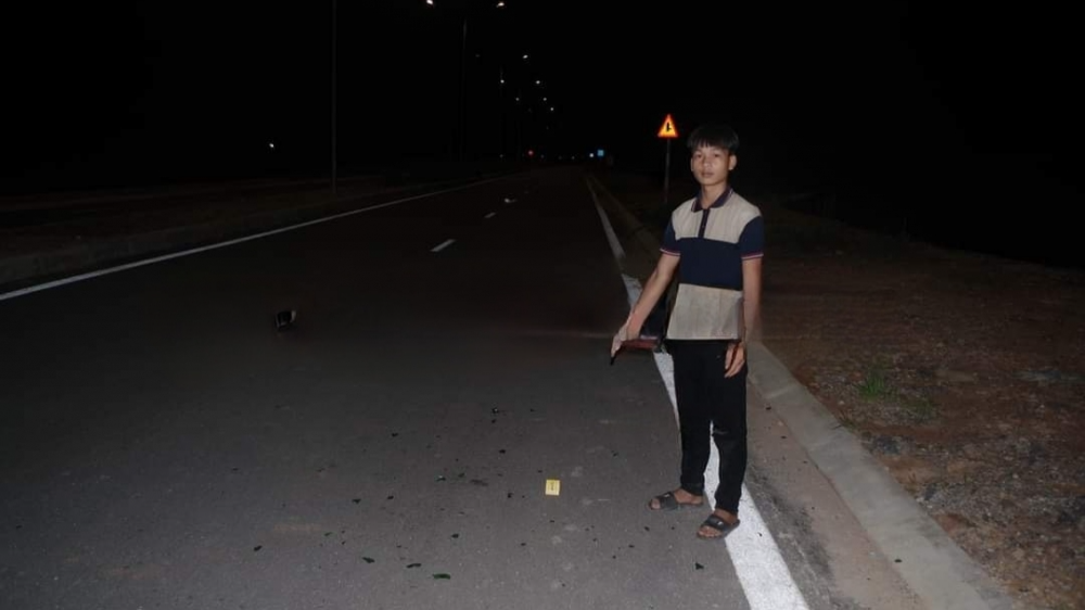 Bắc Giang: “Hội nhóm xe Wave” đang chụp ảnh bất ngờ bị tấn công Bắc Giang: “Hội nhóm xe Wave” đang chụp ảnh bất ngờ bị tấn công