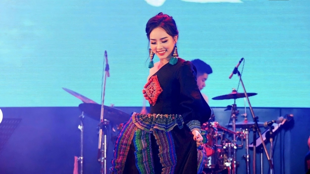 Cô gái Thái Bình sở hữu nhiều giải thưởng âm nhạc danh giá