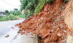 cong bo tinh huong khan cap sat lo dat tai cot dien so 02 duong day 220kv son dong hoanh bo